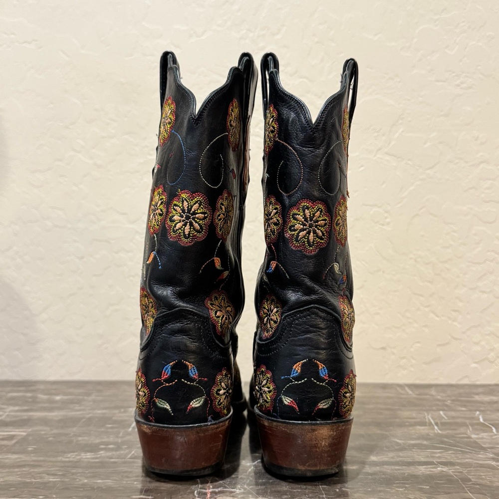 Lucchese Black Leather Floral Embroidered Cowboy Boots - Picture 9 of 13